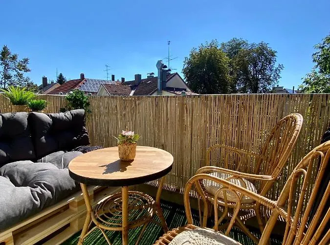 Butler Jungle - - Netflix - Big Box Apartament Kempten